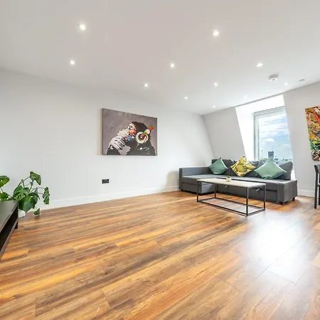 Apartment 8 - West Brand New Loft *