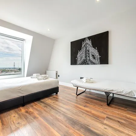 8 - West Brand New Loft *