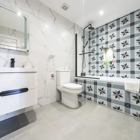 7 - West Brand New Loft Apartment *