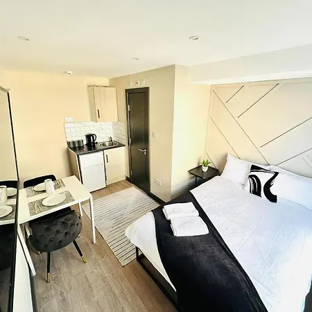 1 Like A Aparthotel