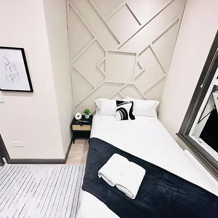 1 Like A Aparthotel *