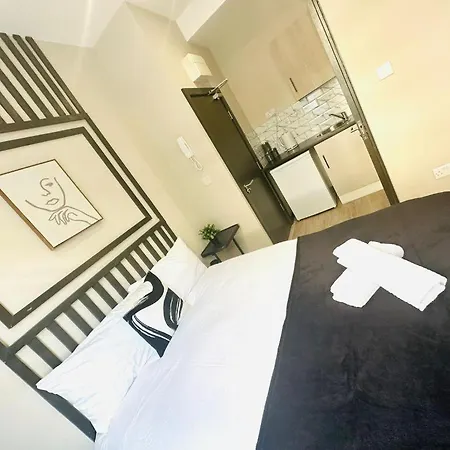 1 Like A Aparthotel