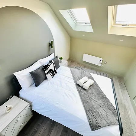 Апарт-отель Boutique Ensuite Like *