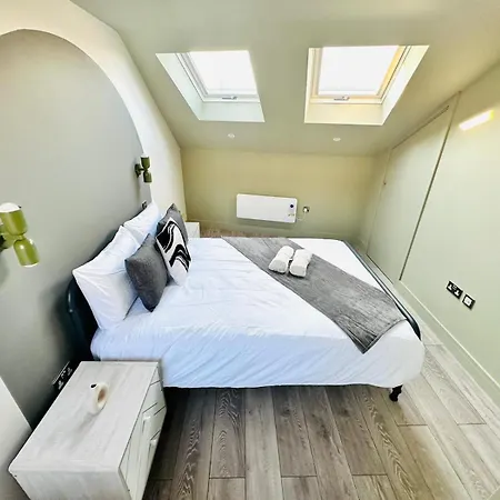 Boutique Ensuite Like *