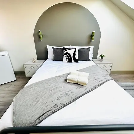 Апарт-отель Boutique Ensuite Like *
