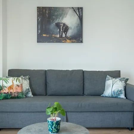 Apartment Skyvillion: Riverside With Views London