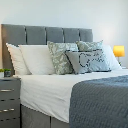 Apartment Skyvillion: Riverside With Views