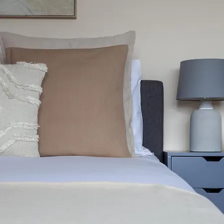 Apartment The Acton Luxury Premium