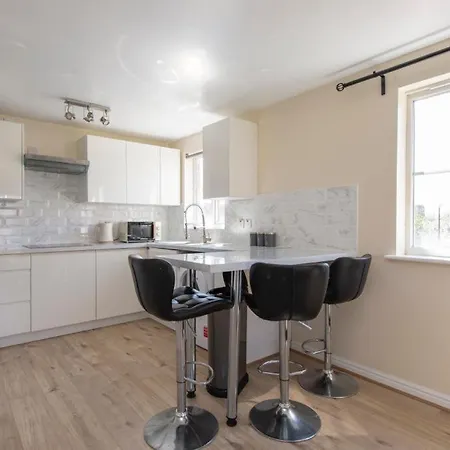 Apartment Modern 2 Bed 4 Separate Beds In Thamesmead