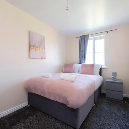 Modern 2 Bed 4 Separate Beds In Thamesmead Apartment Thamesmead (Greater London)