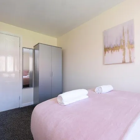 Modern 2 Bed 4 Separate Beds In Thamesmead * Thamesmead (Greater London)