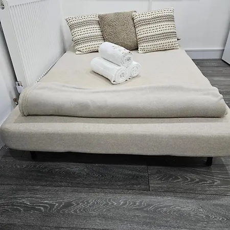 Private One Bedroom Flat In Barnet, London Finchley