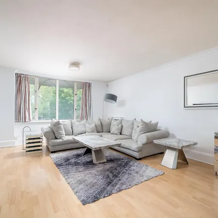 Luxury St Johns Wood 2-bed With 24hr Concierge