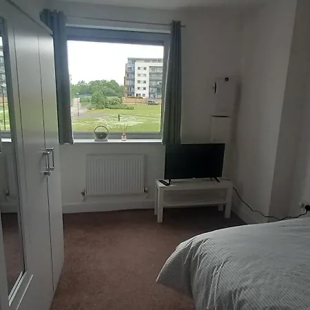 Neat And Peaceful Double London