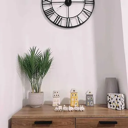 Apartment Modern 2/3 Huge Bedrooms Heathrow & London