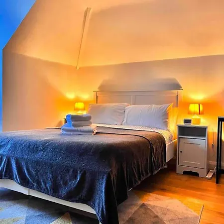 Apartment Modern 2/3 Huge Bedrooms Heathrow & London