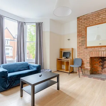 Roomy 3bd By Hampstead Heath! Apartment London