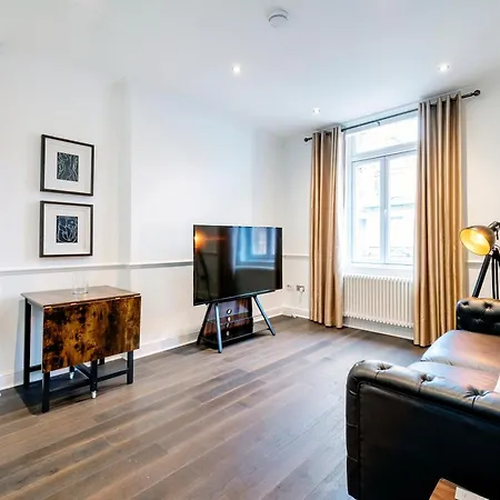 High End Two Bedroom Apartment, Covent Garden Apartment