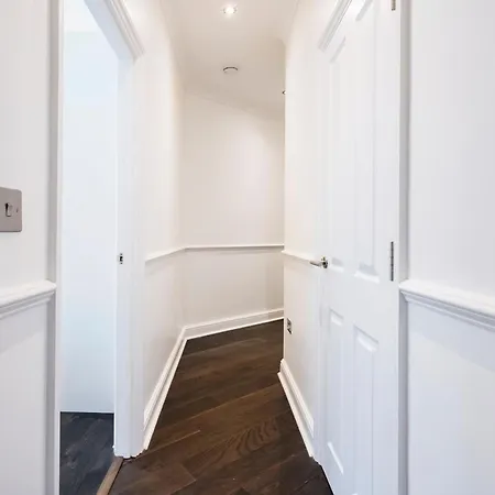 High End Two Bedroom Apartment, Covent Garden Apartment
