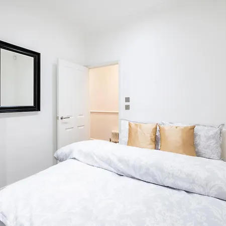 Apartment High End Two Bedroom Apartment, Covent Garden *