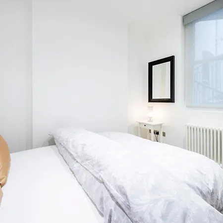 High End Two Bedroom Apartment, Covent Garden *