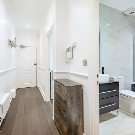 Apartment High End Two Bedroom Apartment, Covent Garden