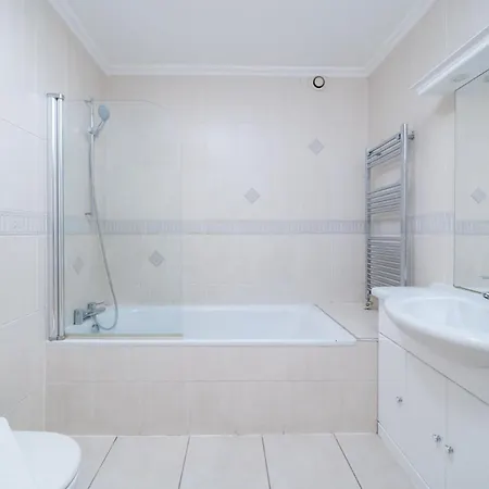 Luxury St Johns Wood 2-bed With 24hr Concierge *