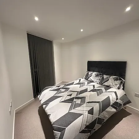 Sleek City Haven: Central Gem * Croydon