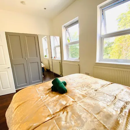Luxury Morden 4 Bedroom Flats Which Will Make Unforgettable Apartment London
