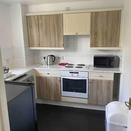 Canal-flat Near Stratford International Station * London