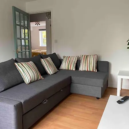 Canal-flat Near Stratford International Station Apartment *
