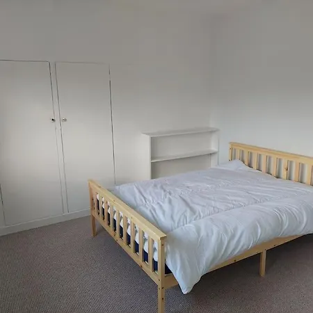 Lovely 3 Bed Terraced Family House Holiday home