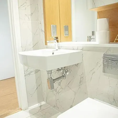 Charming Studio In Wandsworth, *