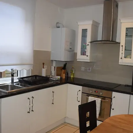 Bedroom Flat Colliers Wood Apartment