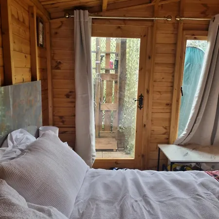 Holiday home Cosy With Free Parking Near London Ilford