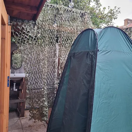 Cosy With Free Parking Near London