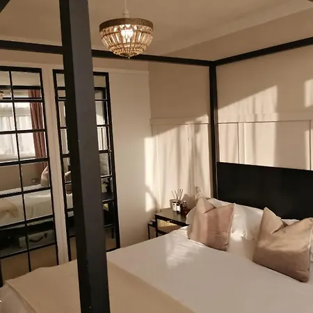 Modern Oasis * Barking (Greater London)