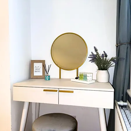 Charming Victorian Retreat In West Hampstead Apartment London