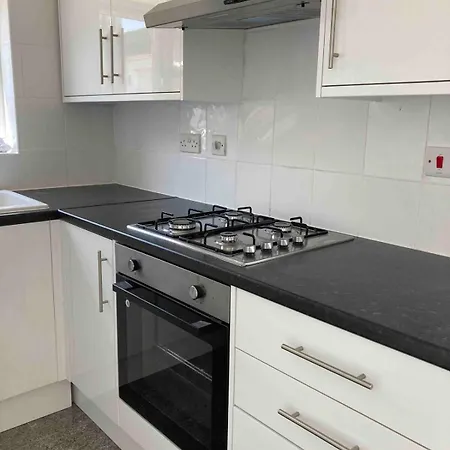 Reach Retreat Spacious 4bed House Startford Maryland Great Transport Links Holiday home *
