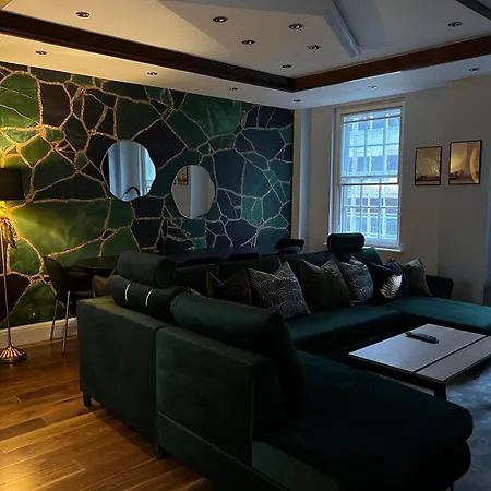Apartment Luxe - Hyde Park - 2bed 3bath A/c + Lift