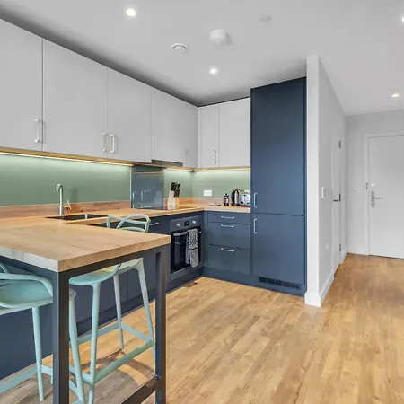 Mysquare State-of-the-art 1 Bedroom Near Wembley Park Apartment London