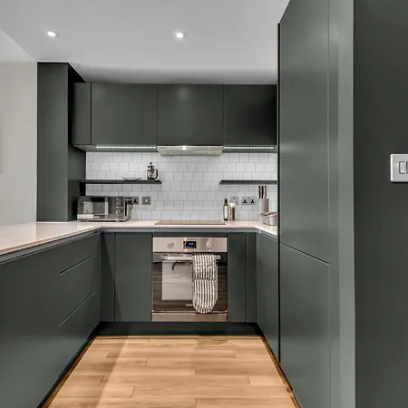 Mysquare State-of-the-art 1 Bedroom Near Wembley Park Apartment London