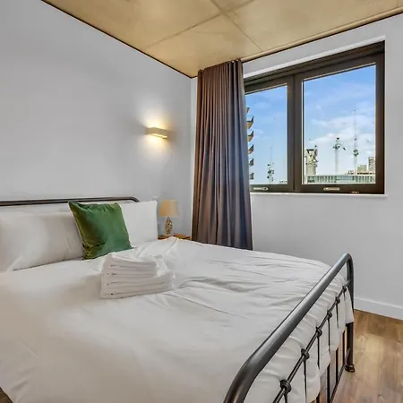 Apartment Mysquare State-of-the-art 1 Bedroom Near Wembley Park London