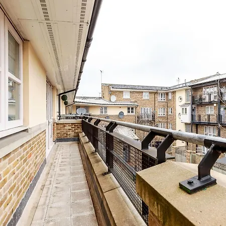 Finsbury Park Retreat Modern Comfort Apartment