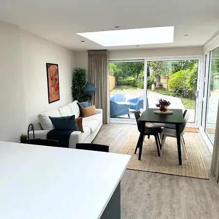 Countryside 2 Bed Cottage- Aylesbury Apartment Haddenham (Buckinghamshire)