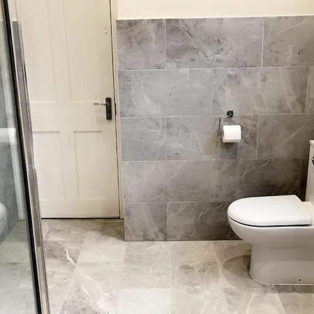 The Lux Ville, Stunning 6 Bedroom In London Holiday home Plumstead (Greater London)