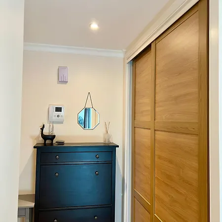 Modern Flat Your Stylish Escape *