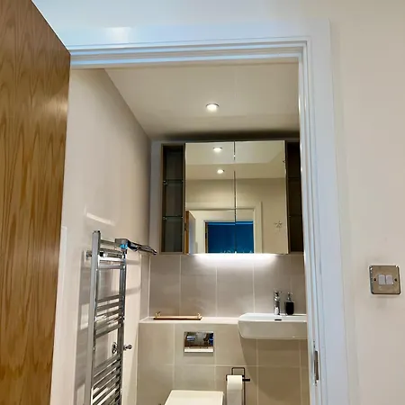 Apartment Modern Flat Your Stylish Escape London