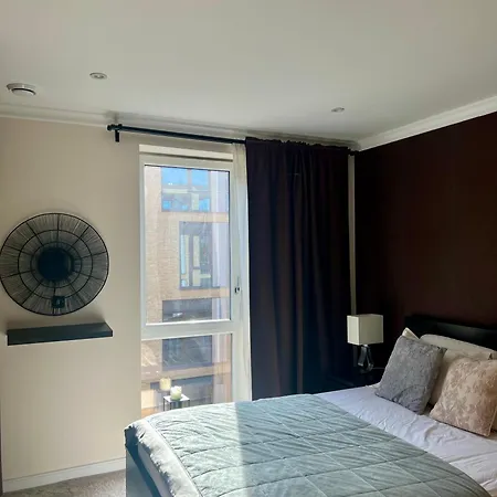 Modern Flat Your Stylish Escape London