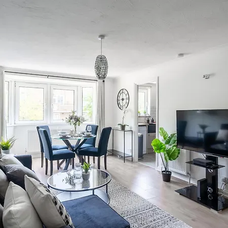 Centrally Located Islington
